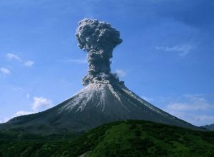 Список топ 10 лучших фильмов про вулканы