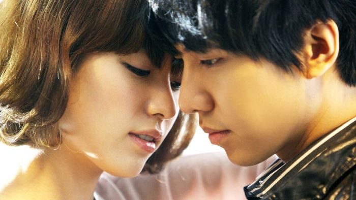 Список топ 10 лучших корейских сериалов про любовь