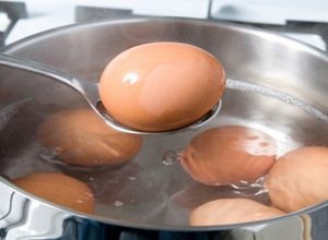 Как правильно варить яйца